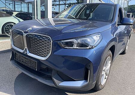 BMW X1 20 eDrive AHK LED Navi R.Cam SHZ PDC DAB ACC