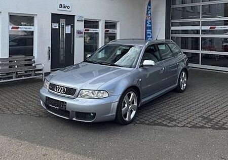 Audi RS4 Avant Damm und Riedel Fahrzeugtechnik