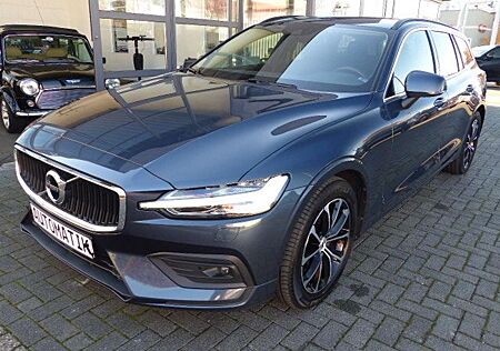 Volvo V60 Momentum Pro B4 Aut*LEDER*4xSHZ*CAM*H+K*