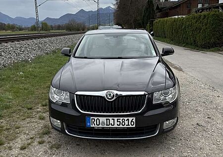 Skoda Superb 3.6 V6 4x4 DSG Elegance