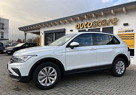 VW Tiguan Volkswagen Life eHybrid 180 kW (245 PS), Automatik, Fronta...