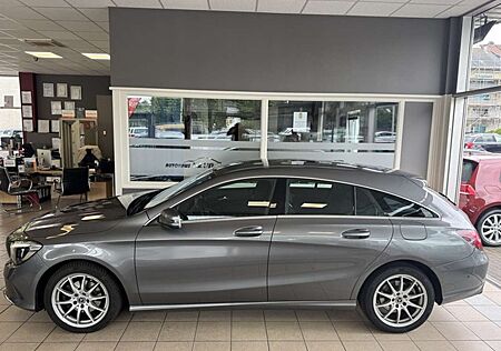 Mercedes-Benz CLA 220 d Auto Navi Standheizung PDC LED Leder