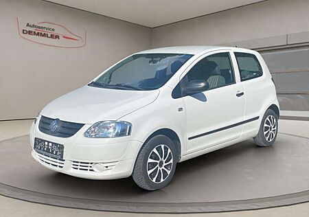 VW Fox Volkswagen Basis 1.2, Sitzheizung, Steuerkette NEU!