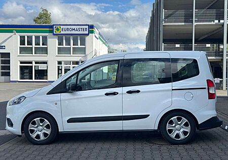 Ford Tourneo Courier Ambiente 5-Sitzer Navi Kamera