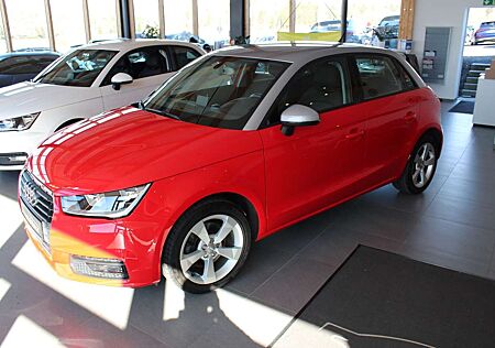 Audi A1 Sportback 1.4 TFSI S tronic sport*NAVI*PDC*