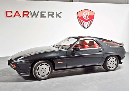 Porsche 928 S