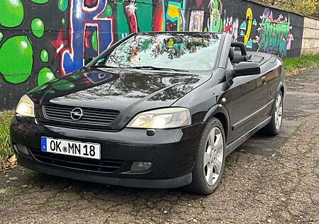 Opel Astra Cabrio 2.2 16V