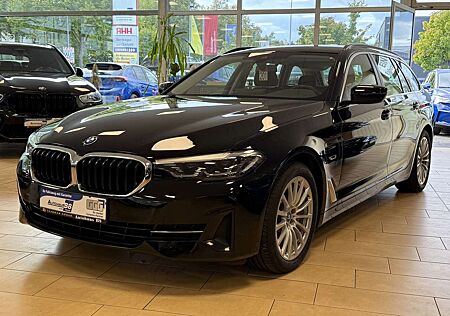 BMW 530 PlugIn*xDrive*Dig Cockpit*R.cam*SHZ*Navi*LED