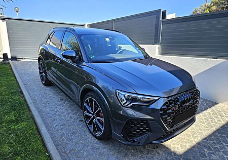 Audi RS Q3 2.5 TFSI quattro S tronic Pano B&O BlackEd