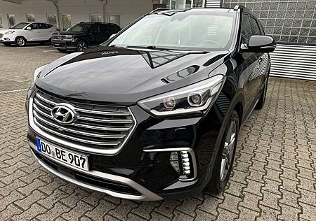 Hyundai Grand Santa Fe 2.2 CRDi Premium 4WD - AHK- 7-Sitzer