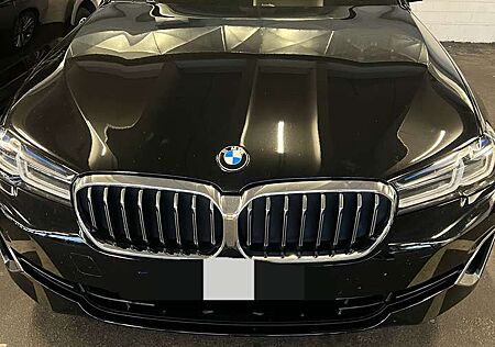 BMW 520d 520 5er Touring Diesel xDrive Touring Aut. Luxury