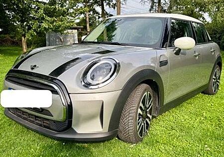 Mini Cooper 5-TÜRER Classic Trim