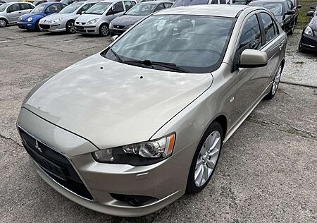 Mitsubishi Lancer Instyle Automatik Schrägheck