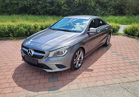 Mercedes-Benz CLA 180 Urban/Isofix/8-fach bereift