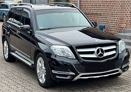 Mercedes-Benz GLK 220 CDI BlueEfficiency/7G-Tr/Leder/Navi/AHK