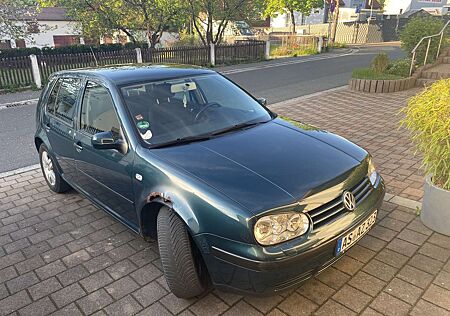 VW Golf Volkswagen 1.9 TDI Highline