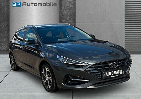Hyundai i30 cw Intro Edition 1.6 CRDI AUT. KAMERA CARPLAY