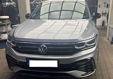 VW Tiguan Allspace Volkswagen R-Line 2,0 l TDI SCR 4MOTION