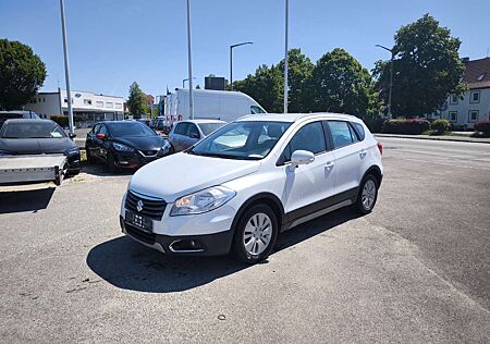 Suzuki SX4 S-Cross 1.6 VVT CVT 4x4 Comfort AHK gut erhalten