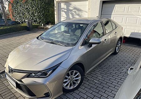 Toyota Corolla 1.6 | TOP | ACC |LDA| PCS | CarPlay | TÜV