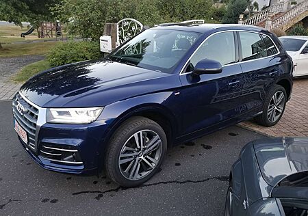 Audi Q5 Quattro Sportpaket Plus 2.0 TDi S - Line 190 PS
