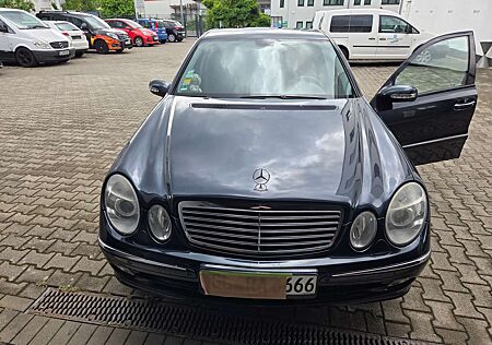 Mercedes-Benz E 320 Avantgarde