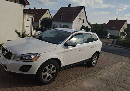 Volvo XC 60 XC60 2.4D AWD Aut. Summum
