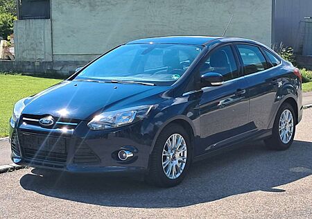 Ford Focus Lim. 1.6 EcoBoost Titanium * PDC/MFL