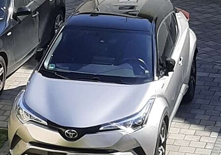 Toyota C-HR Hybrid Style Selection