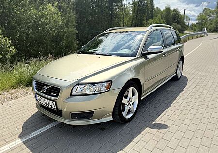 Volvo V50 D5 DPF Summum