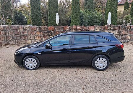 Opel Astra 1.6 D (CDTI) Sports Tourer Selection