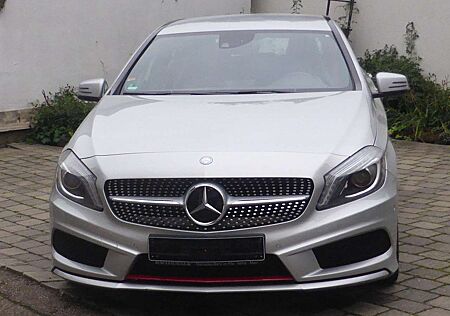 Mercedes-Benz A 250 AMG Line 1 Hand