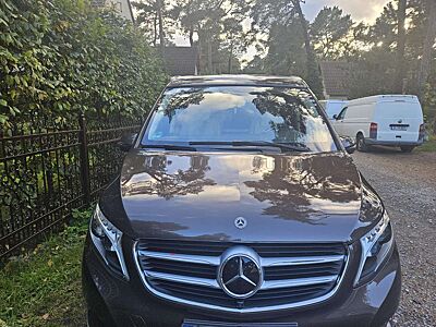Mercedes-Benz V 220 V 220 4 M