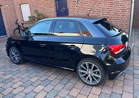 Audi A1 S - line
