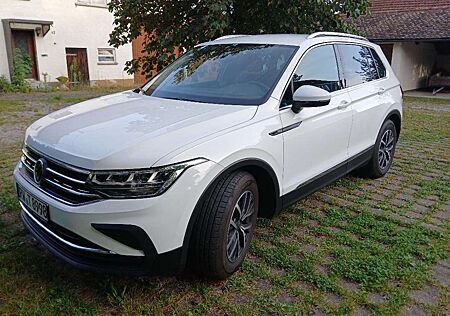 VW Tiguan Volkswagen 1.5 TSI OPF Life
