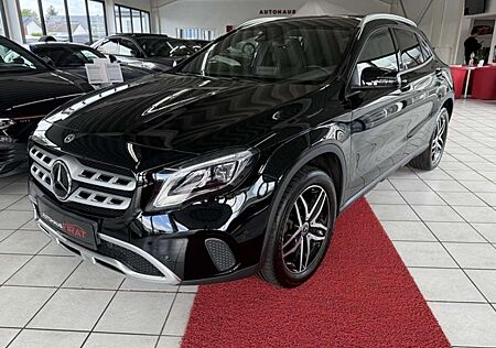 Mercedes-Benz GLA 250 Urban Kamera+Navi+AHK+SHZ+PDC+Alu+LED