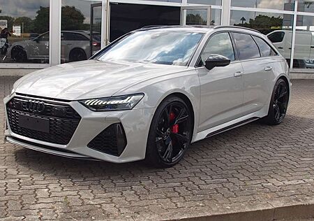 Audi RS6 Avant quattro/Optik-Paket Carbon