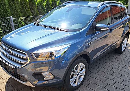 Ford Kuga 1.5 EcoBoost 2x4 Black