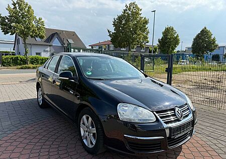 VW Jetta Volkswagen 1.6 Comfortline (ZAHNRIEMEN NEU)+TEMPOMAT+SHZ