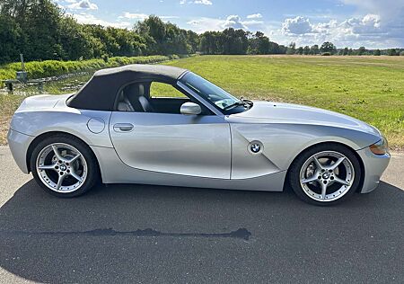 BMW Z4 Roadster 3.0i SMG, Leder, PDC, Hifi, NAVI Prof.
