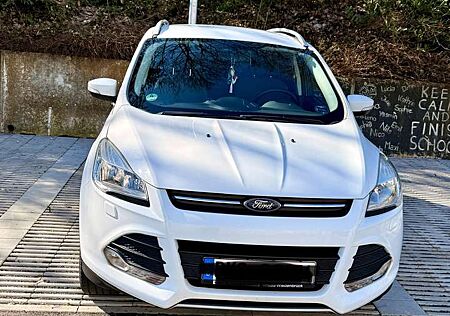 Ford Kuga 1.5 EcoBoost 2x4 Trend