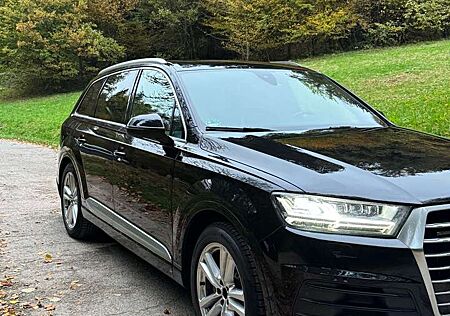 Audi Q7 3.0 TDI quattro tiptronic