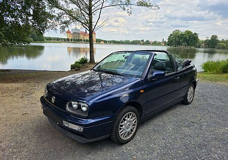 VW Golf Cabriolet Volkswagen Golf Cabrio Automatik Classicline