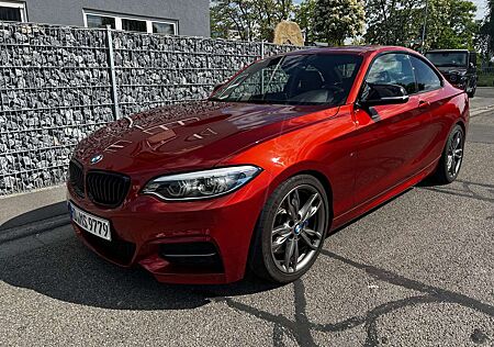 BMW 240 M240i Coupe Sport-Aut.
