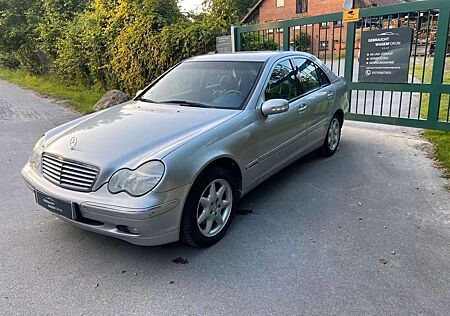 Mercedes-Benz C 240 (203.061)