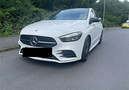 Mercedes-Benz B 200 d 8G-DCT AMG Line