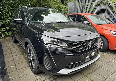Peugeot 5008 1.5 Allure Pack AT 7-Si+Navi+SHZ+R-Kam+DAB+