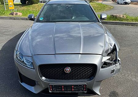 Jaguar XF Chequered Flag AWD