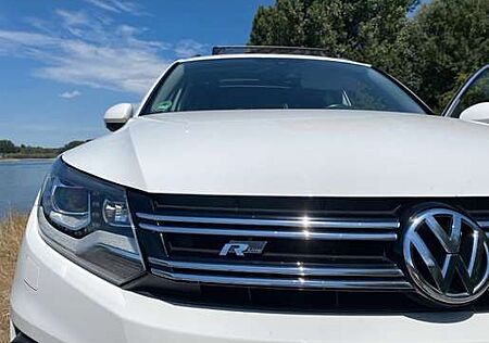VW Tiguan Volkswagen 2.0 TDI DPF 4Motion DSG Sport & Style
