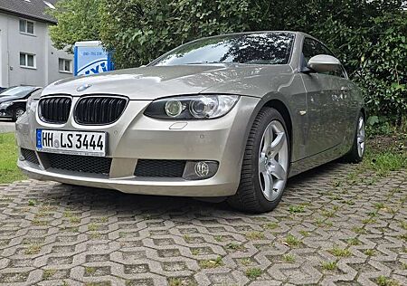 BMW 330i 330 Cabrio Aut.
